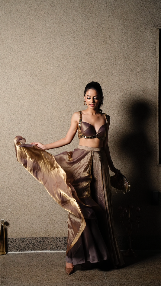 Bustier with metallic pallazos