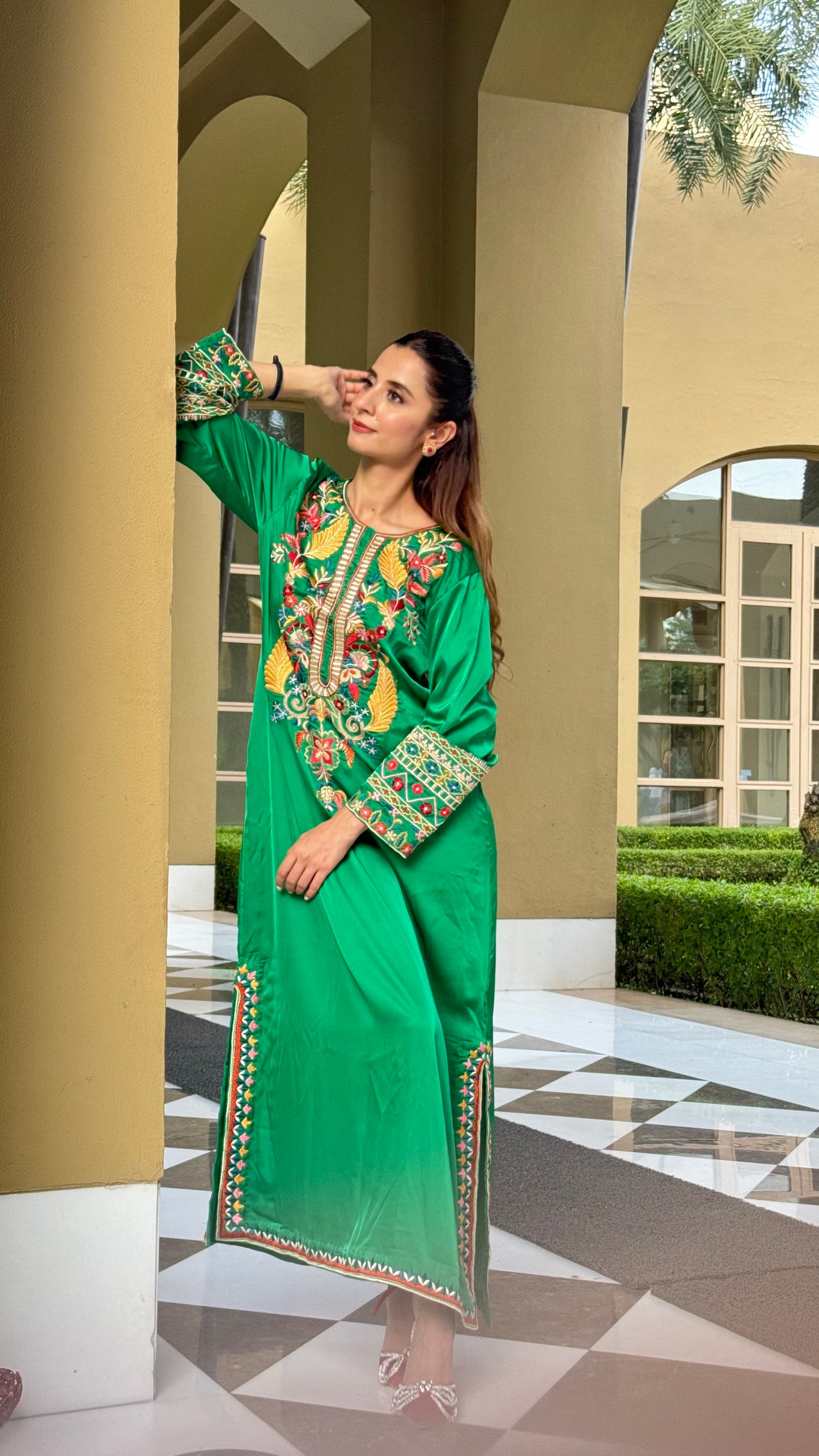 Gulnaar - Green Kaftaan