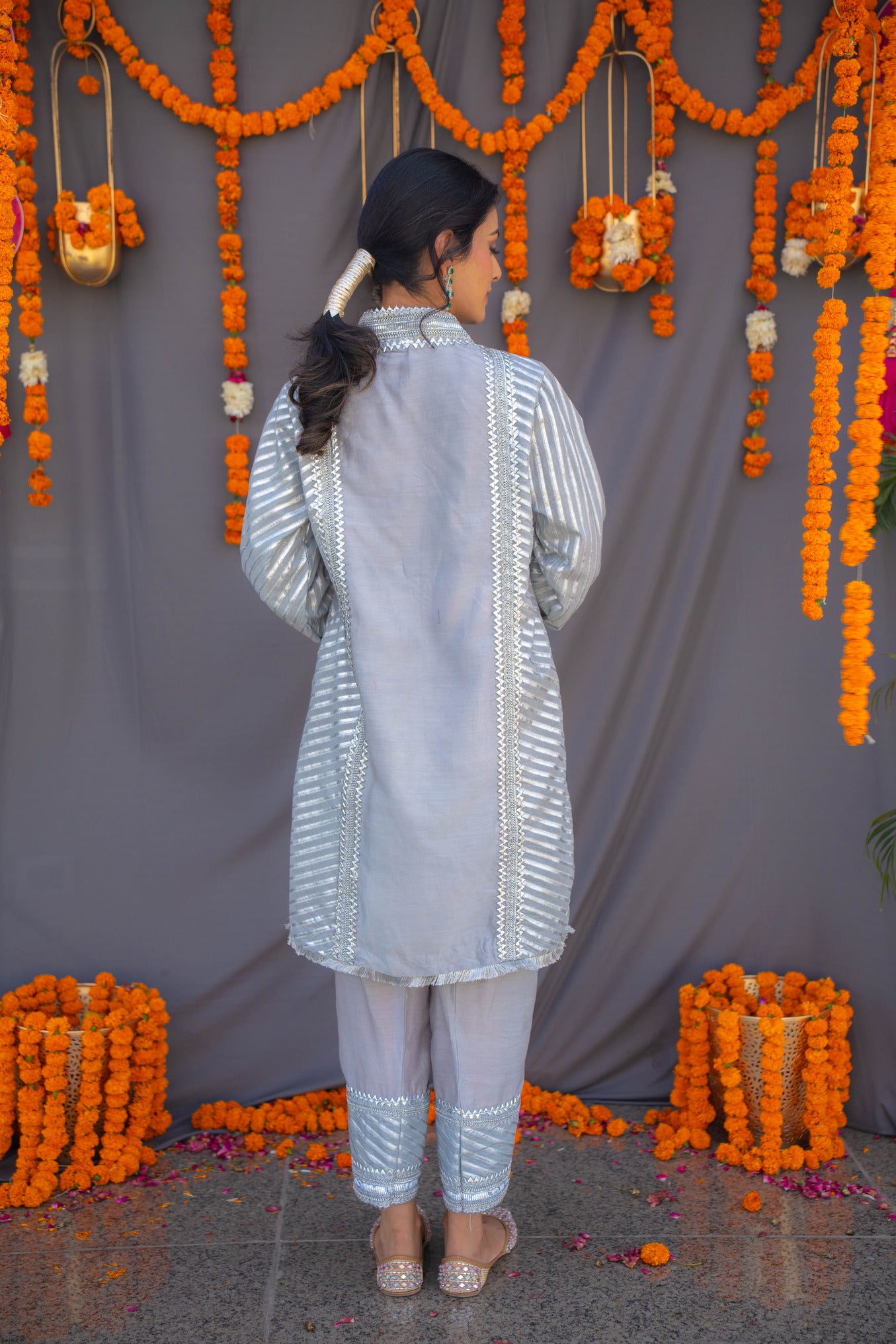 Silver choga set