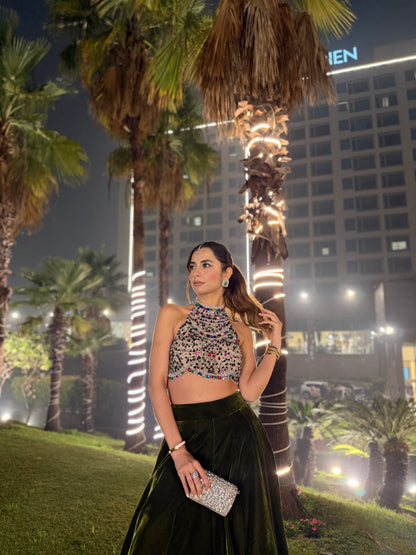 Raat-e-Jahan Velvet Lehnga set