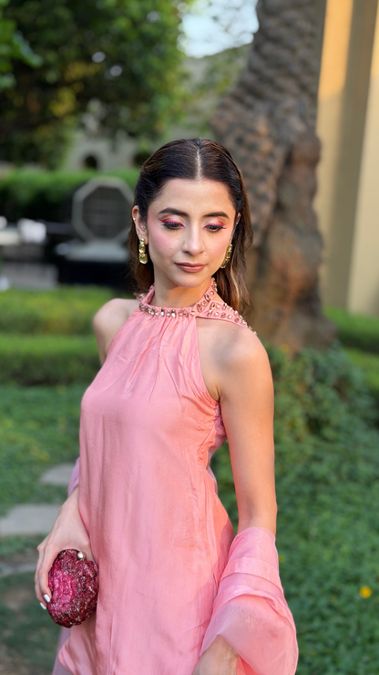 Gulabi Noor