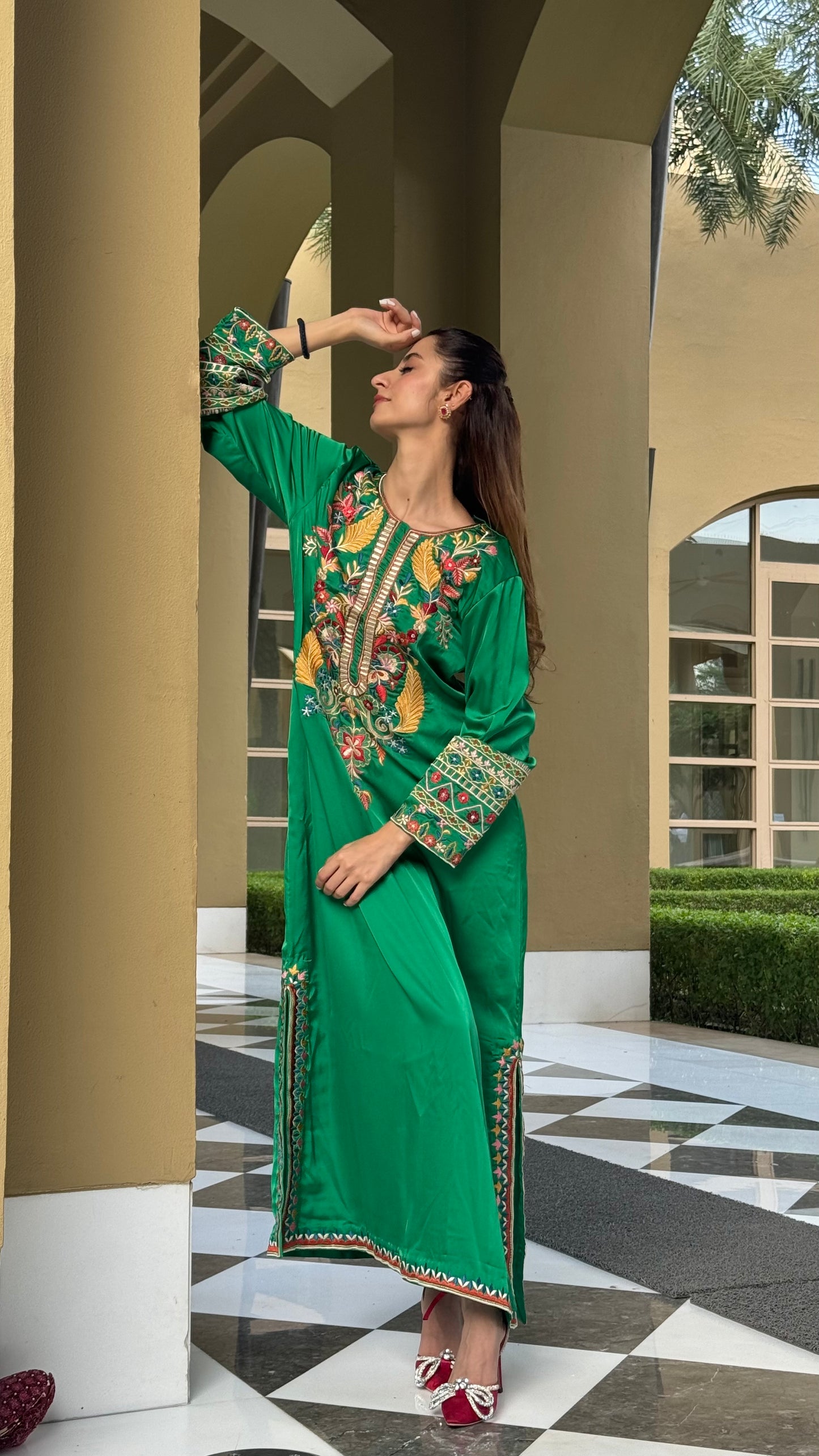 Gulnaar - Green Kaftaan